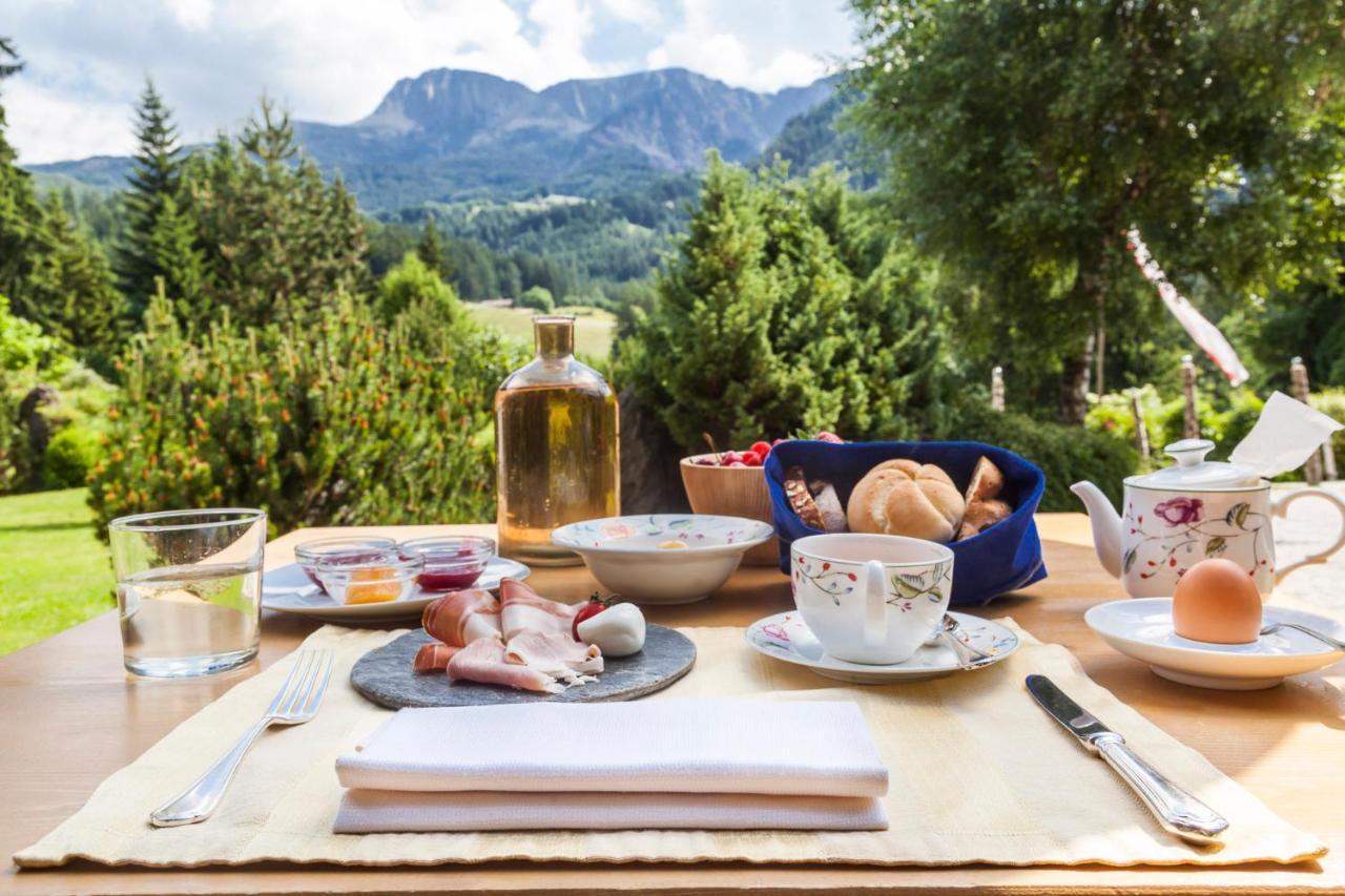 Hotel Bad Schoergau Sarentino Buitenkant foto