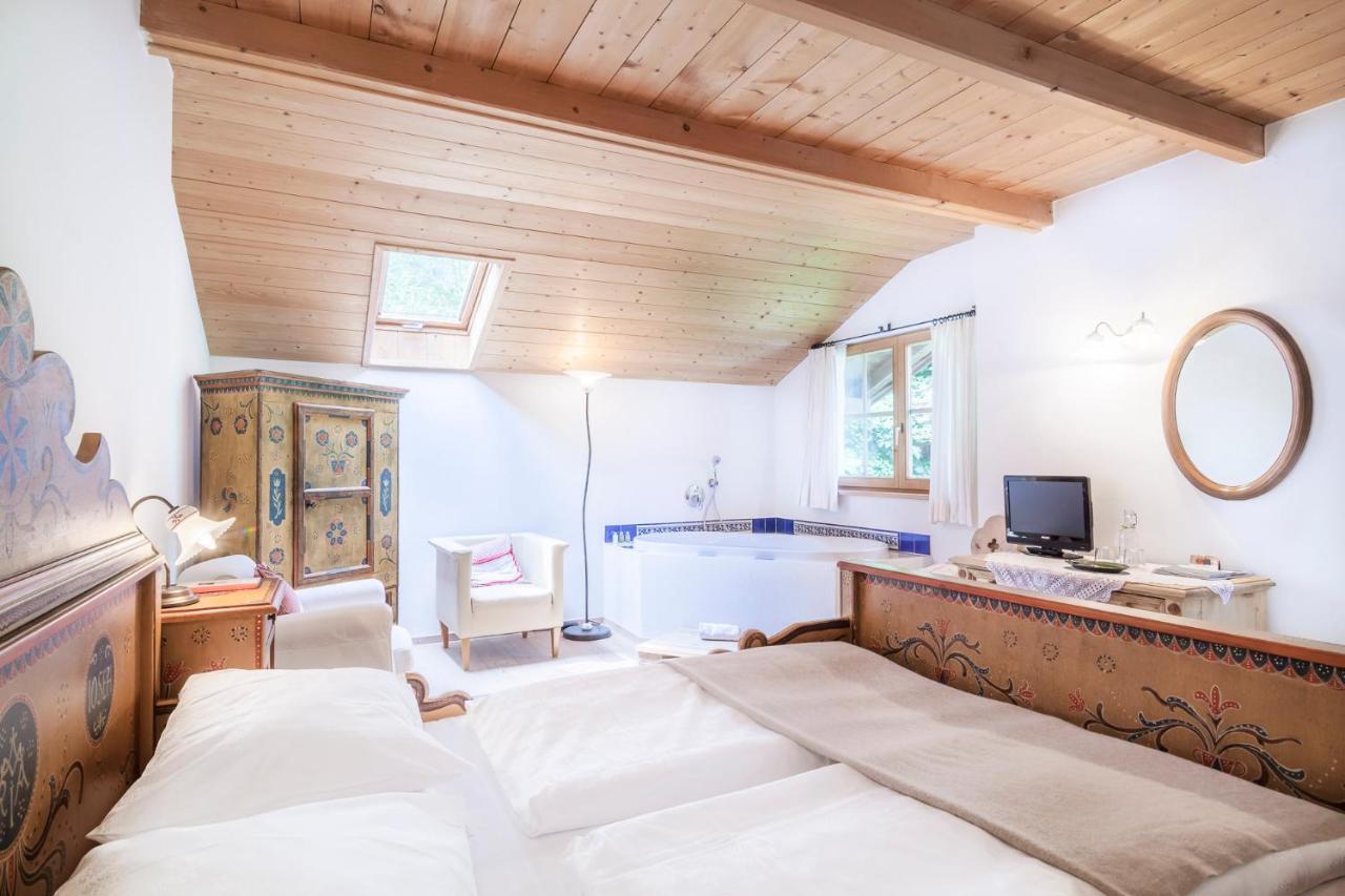 Hotel Bad Schoergau Sarentino Buitenkant foto